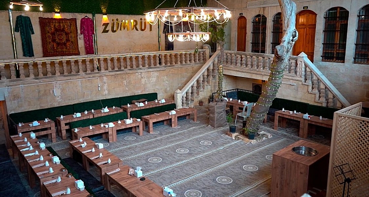 Zümrüt Konuk Evi Kültürü Hissetmek İsteyenlerin Adresi